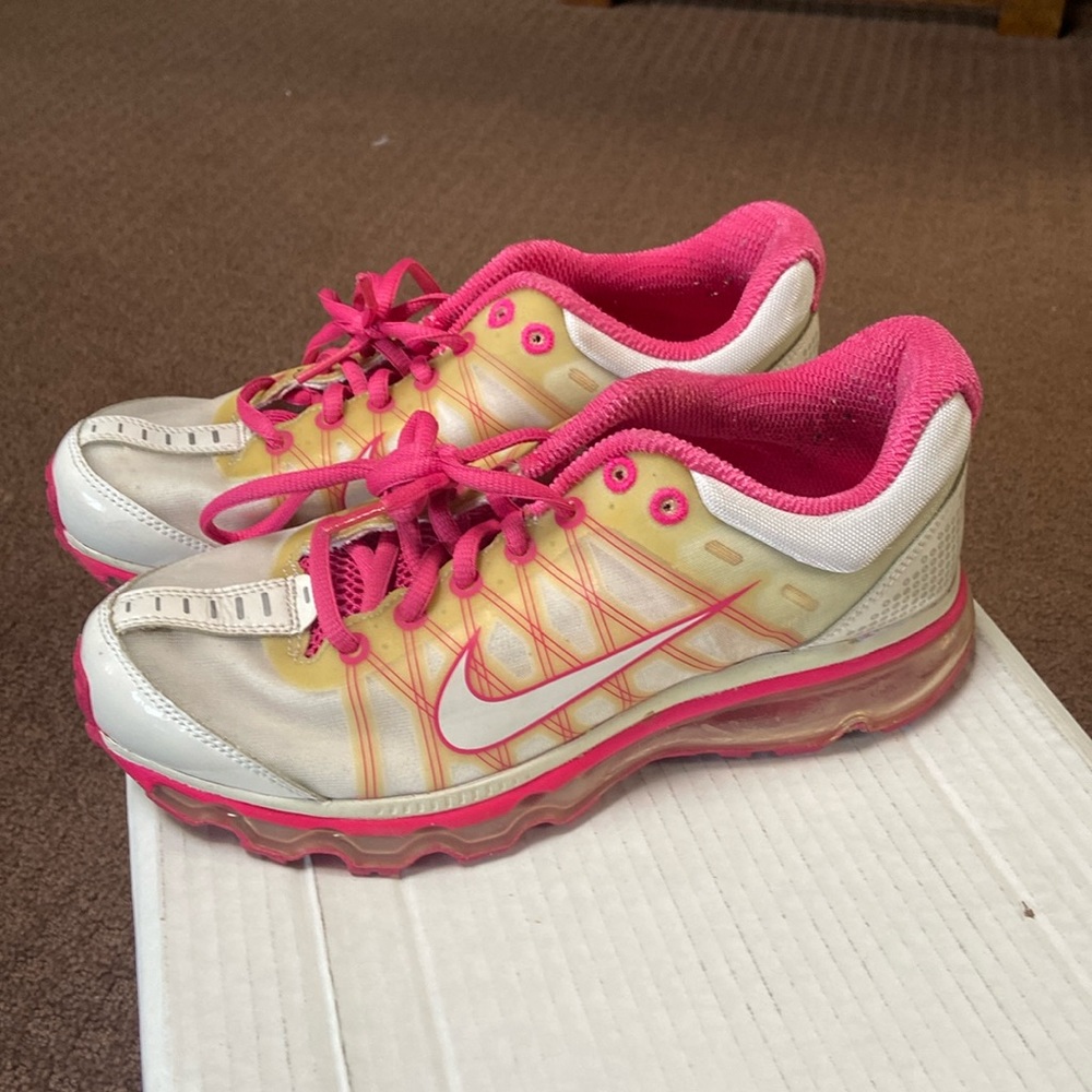 NIKE AIRMAXX